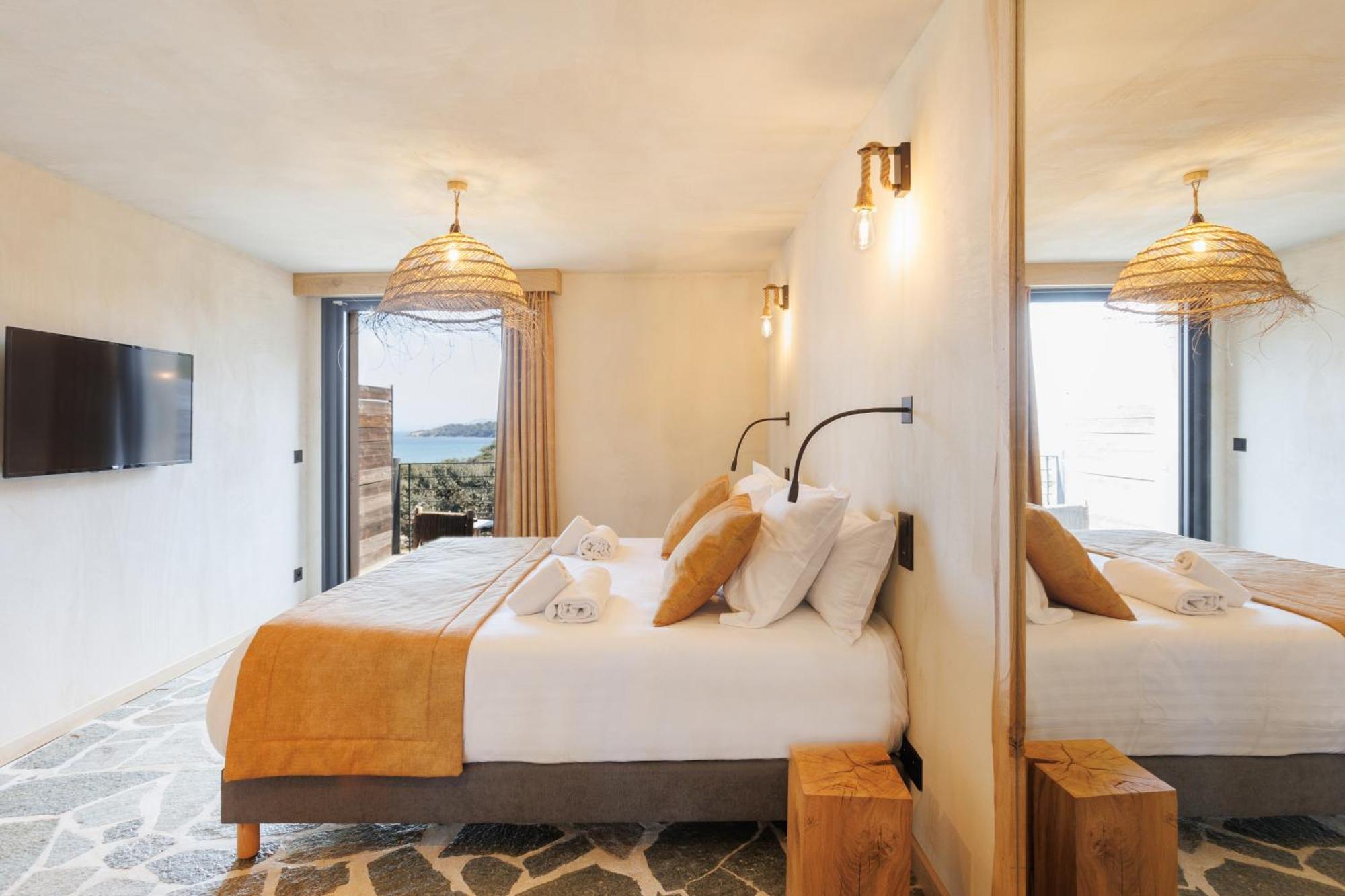 Le Domaine De La Mer - Beach Hotel Nature&Authenticite อิแยร์ ภายนอก รูปภาพ