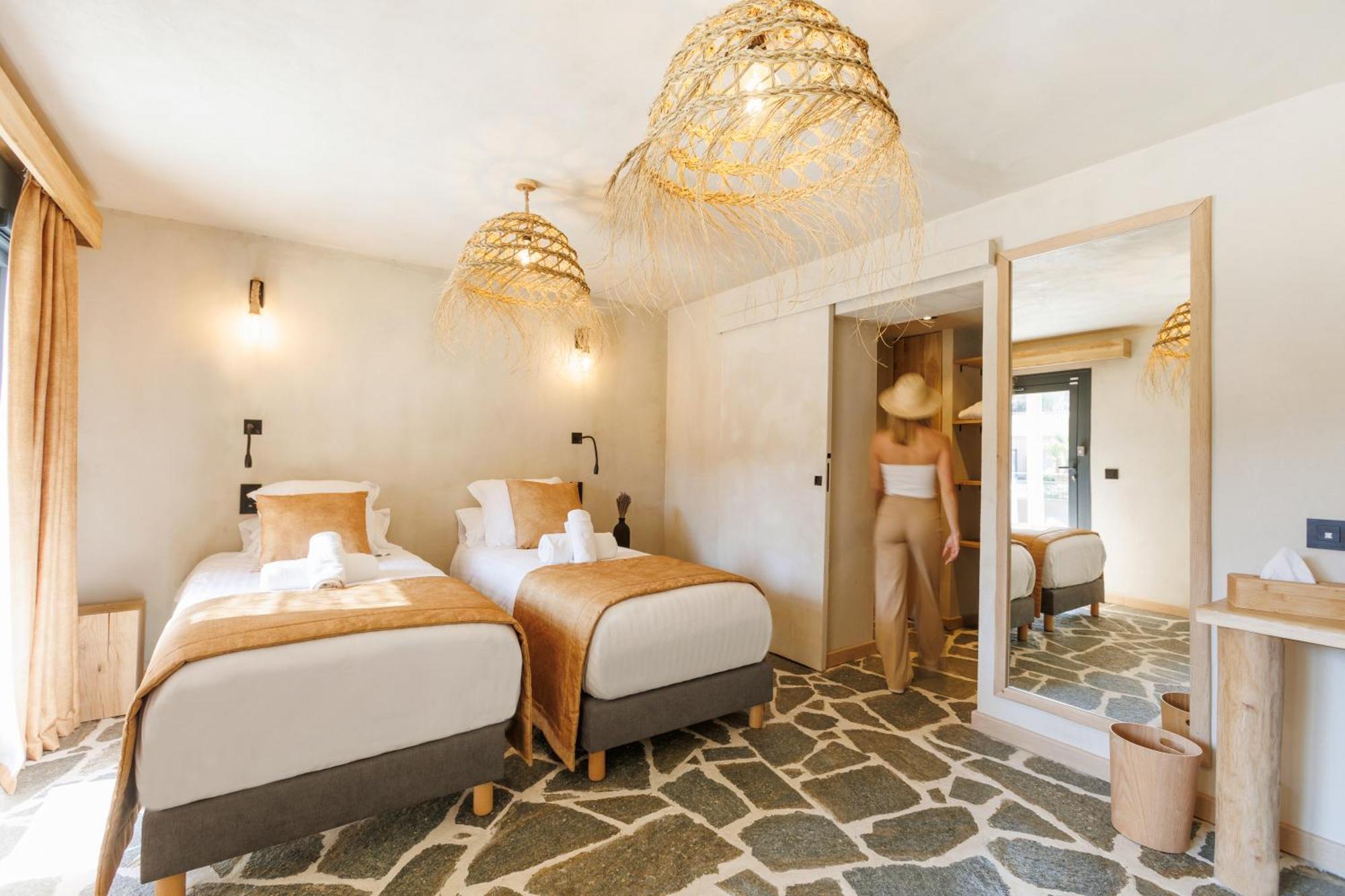 Le Domaine De La Mer - Beach Hotel Nature&Authenticite อิแยร์ ภายนอก รูปภาพ