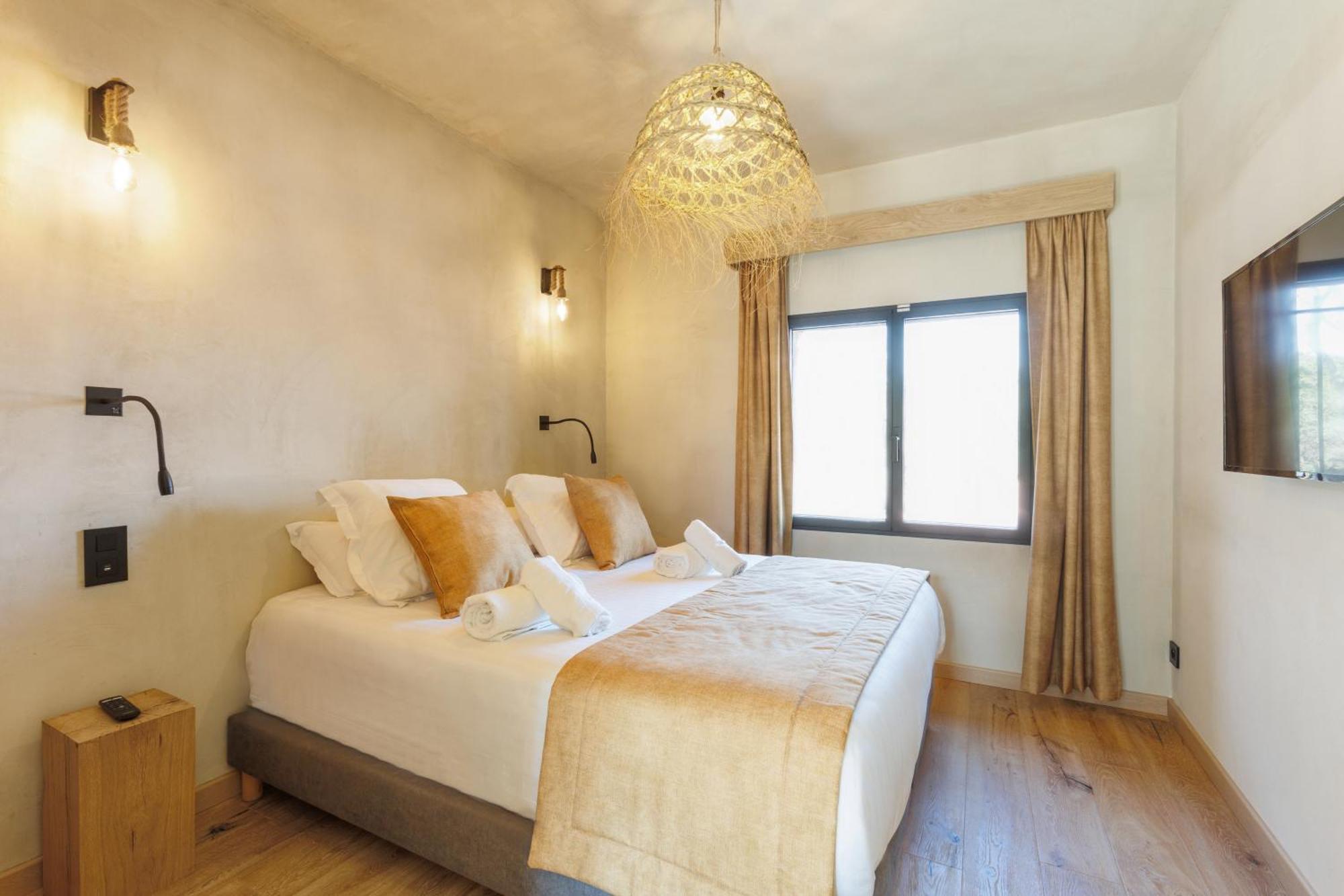 Le Domaine De La Mer - Beach Hotel Nature&Authenticite อิแยร์ ภายนอก รูปภาพ