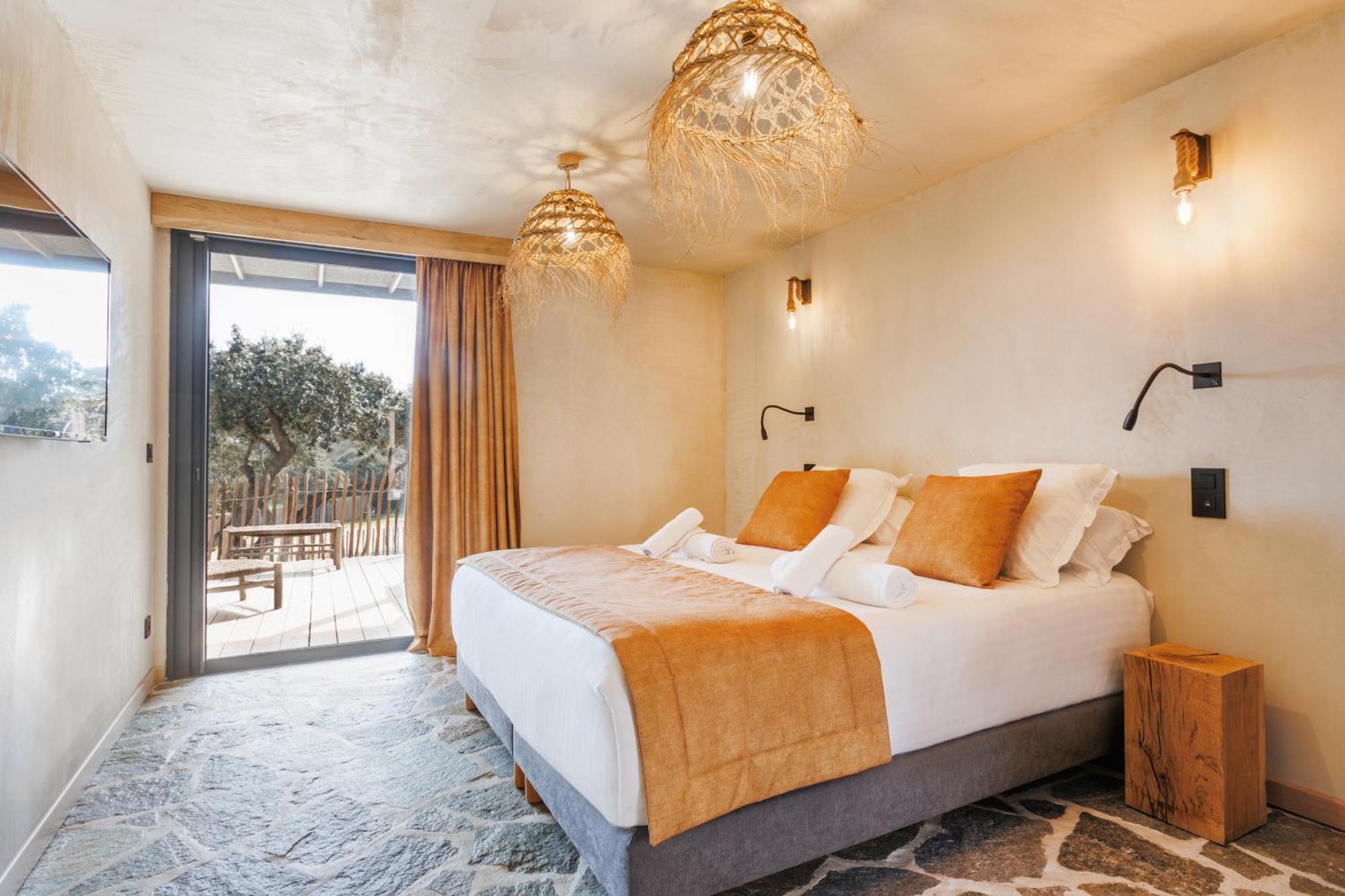 Le Domaine De La Mer - Beach Hotel Nature&Authenticite อิแยร์ ภายนอก รูปภาพ