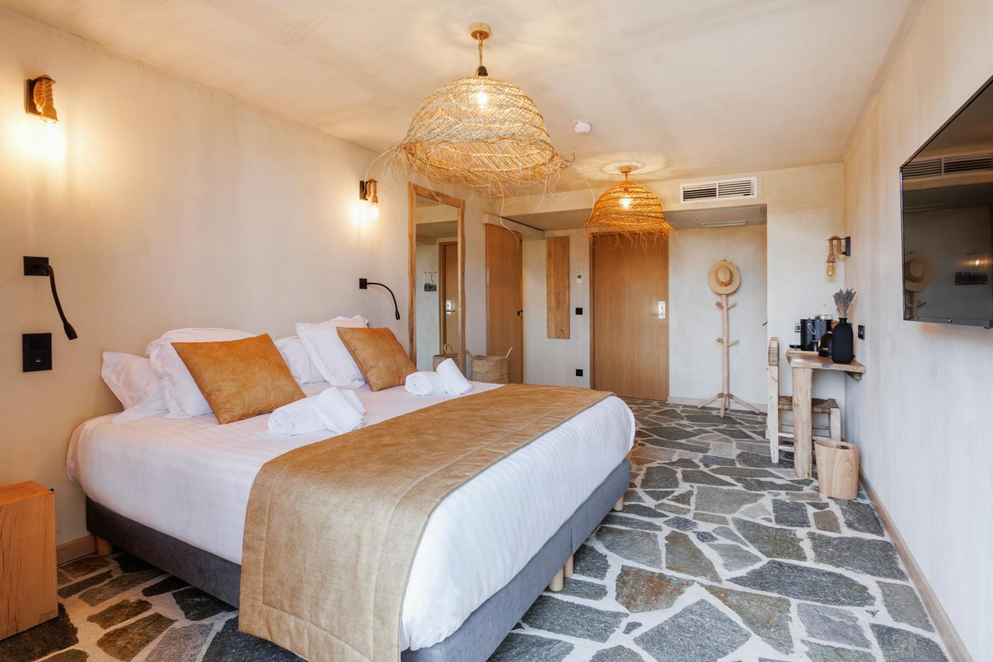 Le Domaine De La Mer - Beach Hotel Nature&Authenticite อิแยร์ ภายนอก รูปภาพ